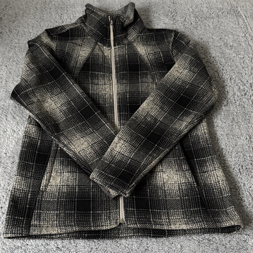 The North Face Women’s Crescent Plaid Full Zip Fleece Jacket